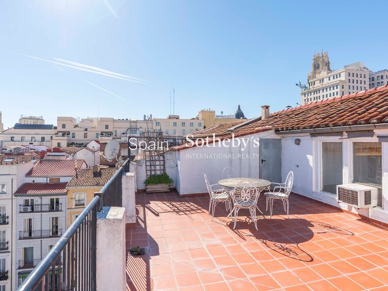Penthouse for Sale in Madrid, Madrid 1