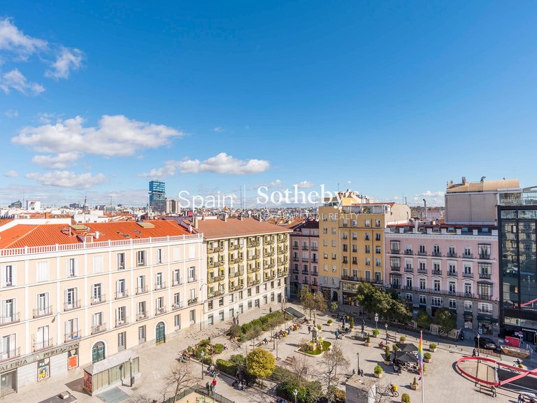 Penthouse for Sale in Madrid, Madrid 36