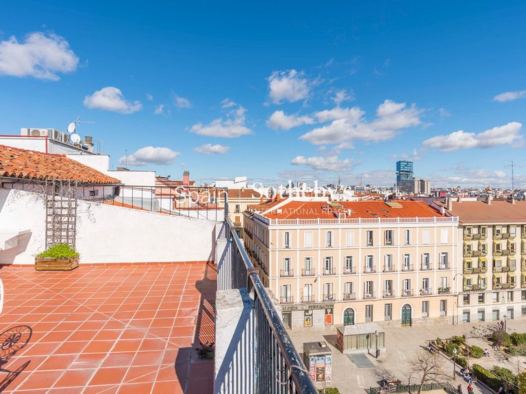 Penthouse for Sale in Madrid, Madrid 18