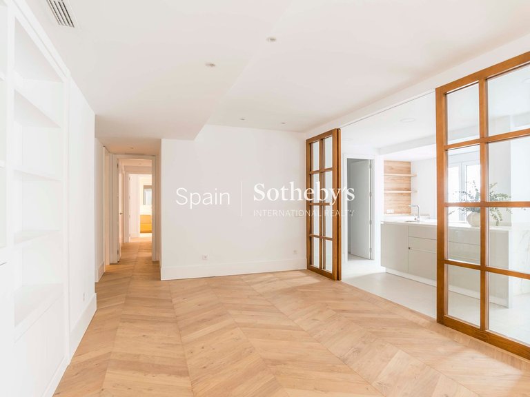 Apartment for Sale in Madrid, Madrid 13