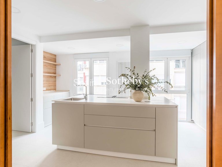 Apartment for Sale in Madrid, Madrid 8