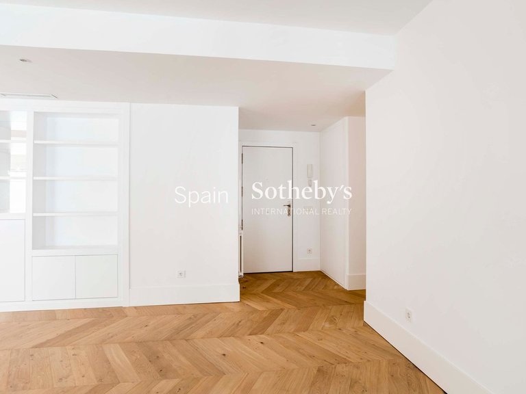 Apartment for Sale in Madrid, Madrid 22