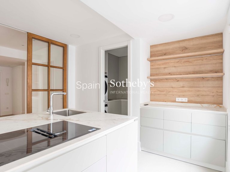 Apartment for Sale in Madrid, Madrid 12
