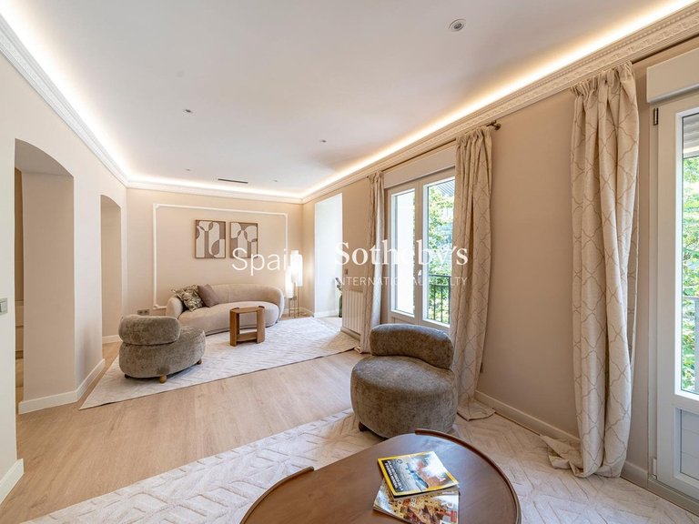 Apartment for Sale in Madrid, Madrid 2