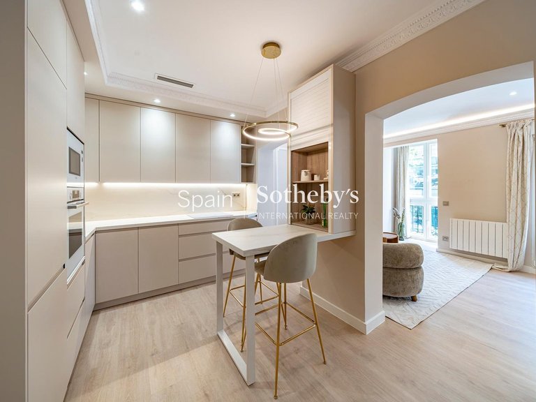 Apartment for Sale in Madrid, Madrid 11