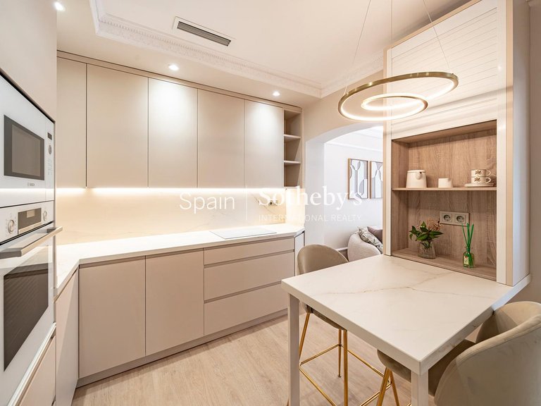 Apartment for Sale in Madrid, Madrid 13