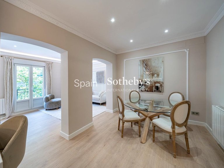 Apartment for Sale in Madrid, Madrid 8