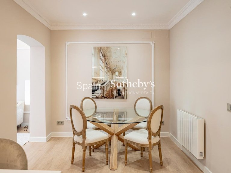 Apartment for Sale in Madrid, Madrid 5