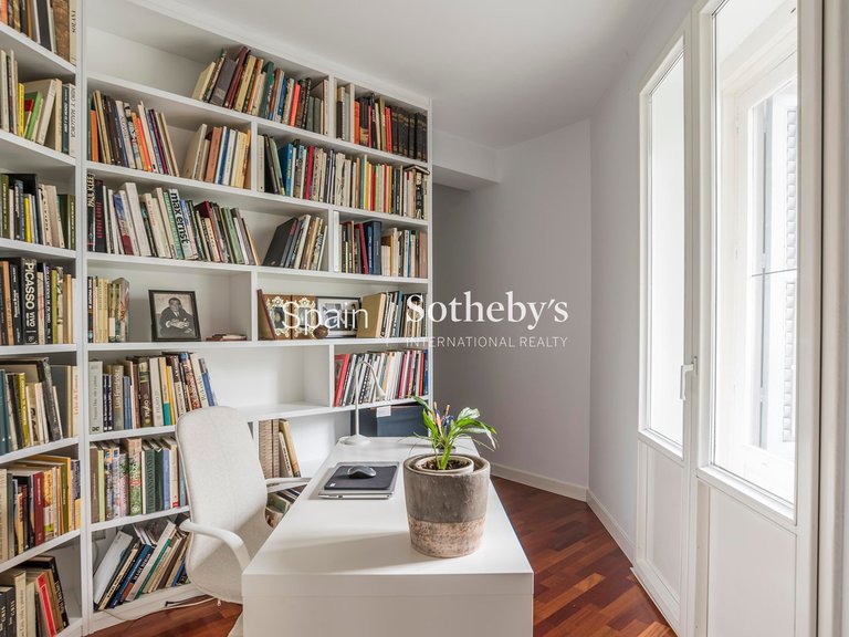 Apartment for Sale in Madrid, Madrid 8
