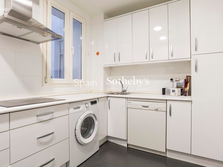 Apartment for Sale in Madrid, Madrid 13