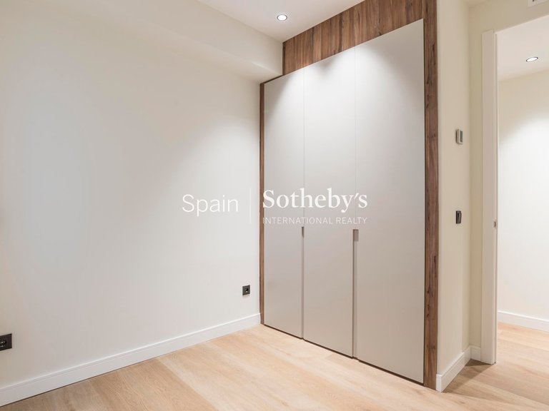 Apartment for Sale in Madrid, Madrid 36