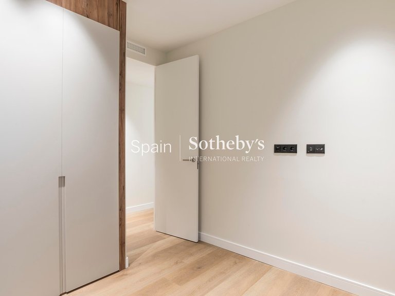 Apartment for Sale in Madrid, Madrid 24