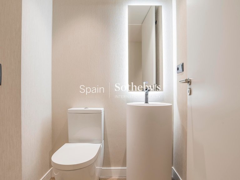 Apartment for Sale in Madrid, Madrid 25