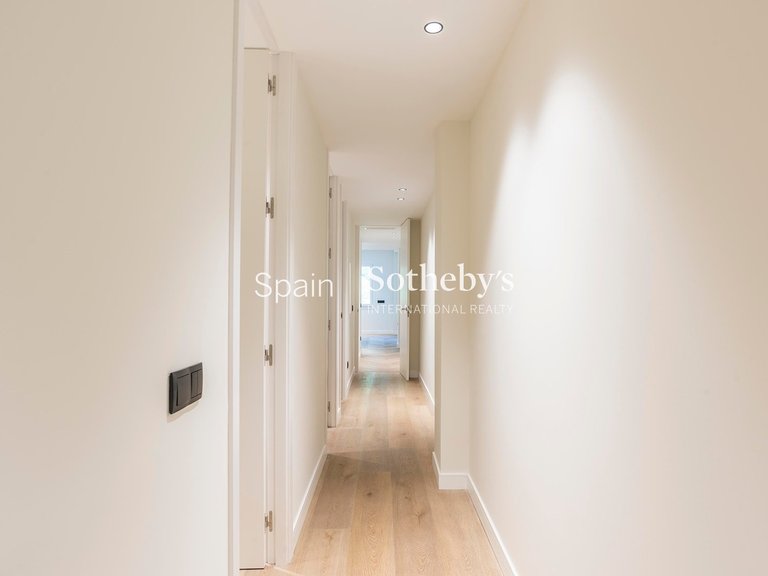 Apartment for Sale in Madrid, Madrid 35