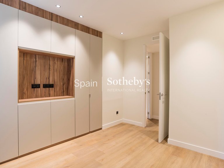 Apartment for Sale in Madrid, Madrid 19