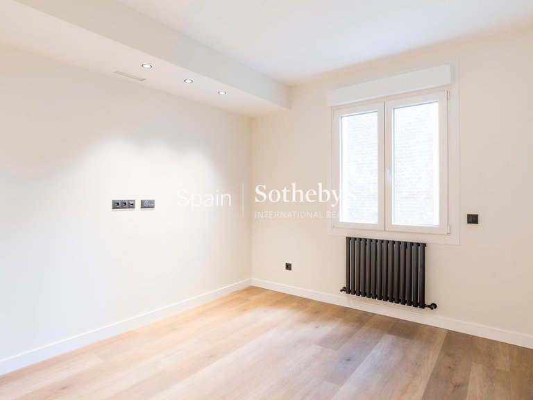 Apartment for Sale in Madrid, Madrid 30