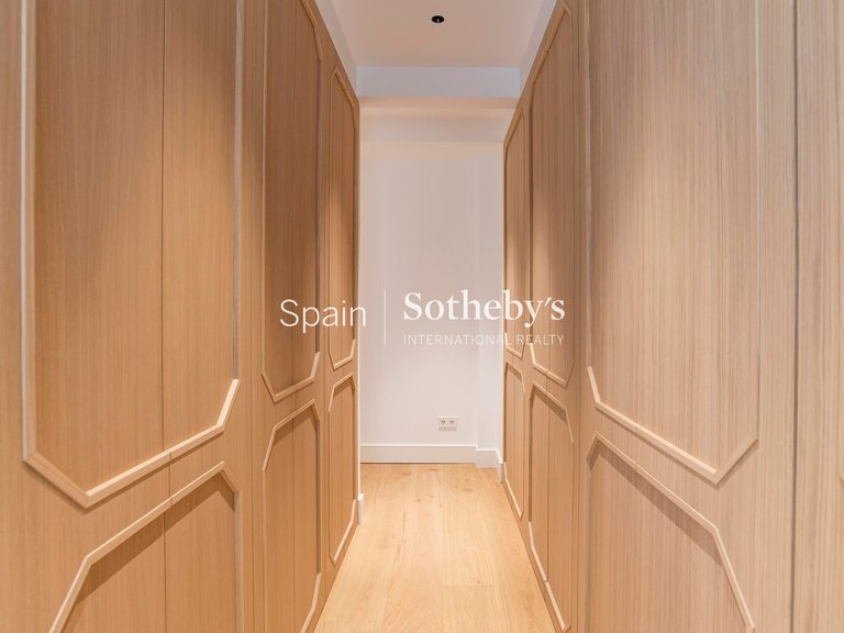 Apartment for Sale in Madrid, Madrid 27