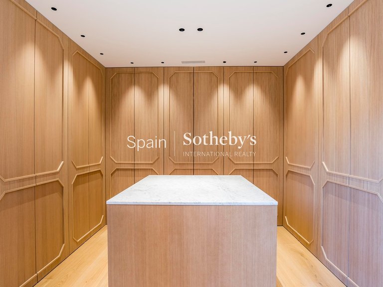 Apartment for Sale in Madrid, Madrid 22