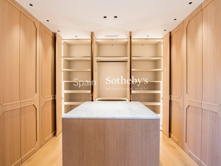 Apartment for Sale in Madrid, Madrid 21