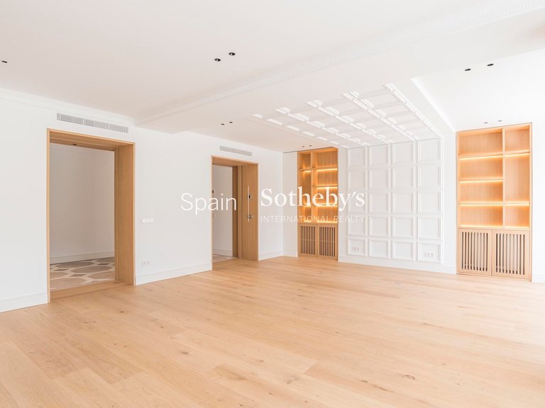 Apartment for Sale in Madrid, Madrid 32