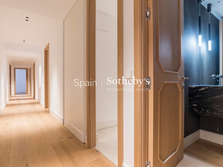 Apartment for Sale in Madrid, Madrid 38