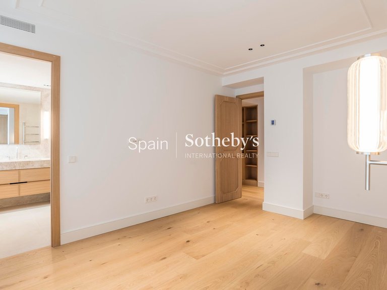 Apartment for Sale in Madrid, Madrid 43