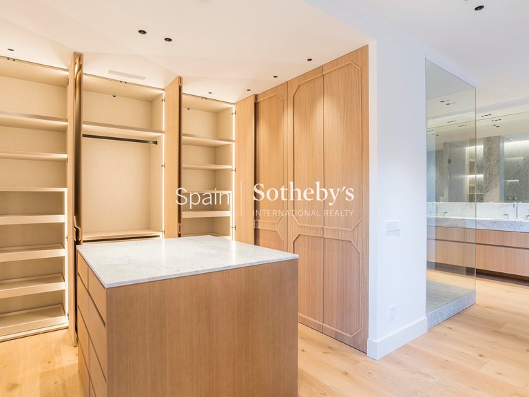 Apartment for Sale in Madrid, Madrid 23