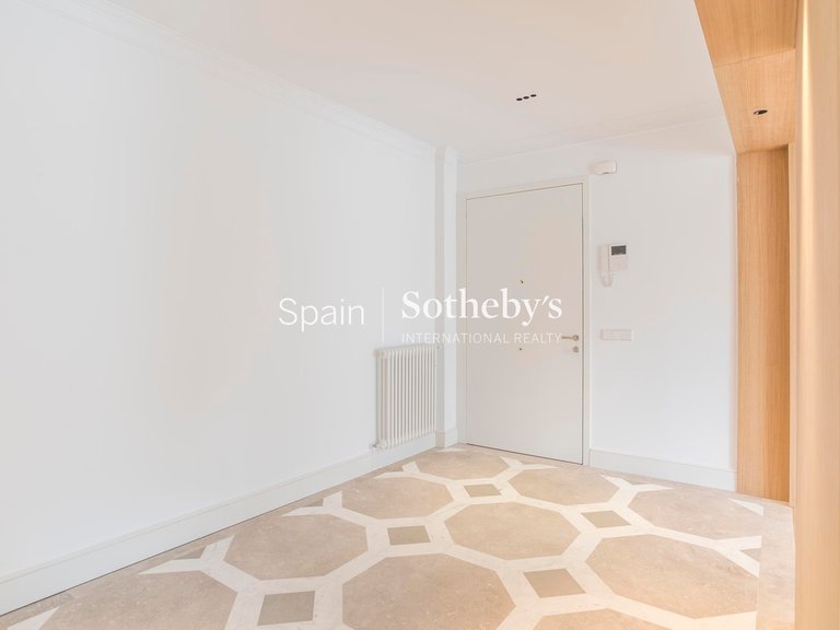 Apartment for Sale in Madrid, Madrid 5