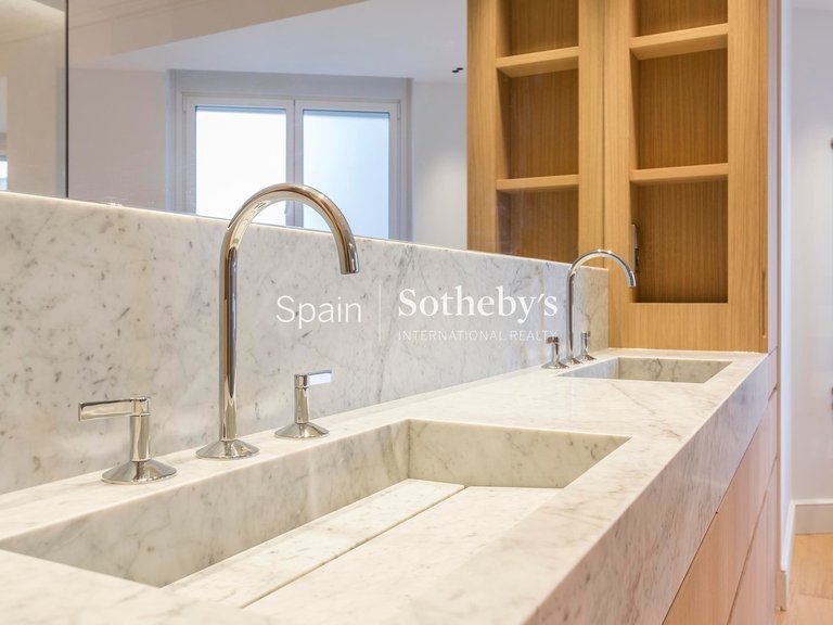 Apartment for Sale in Madrid, Madrid 28