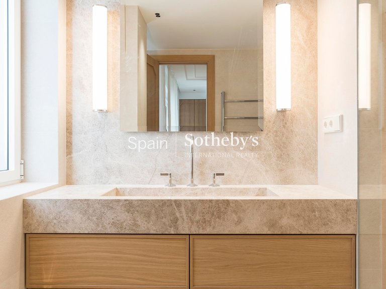 Apartment for Sale in Madrid, Madrid 52