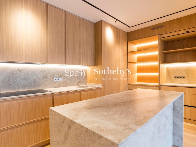 Apartment for Sale in Madrid, Madrid 14