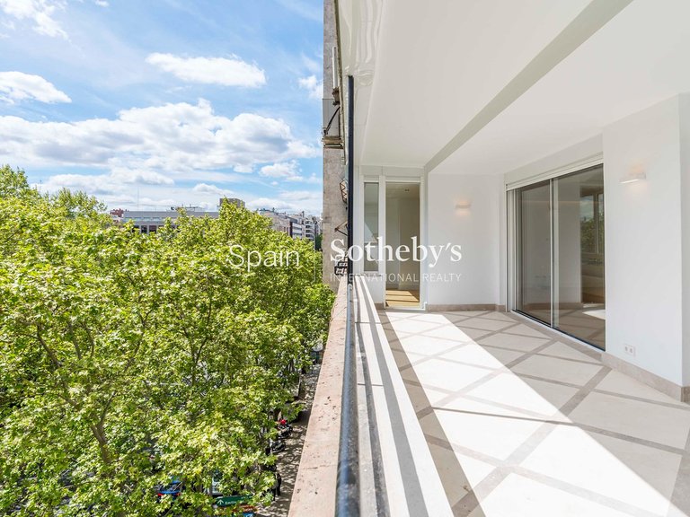 Apartment for Sale in Madrid, Madrid 8