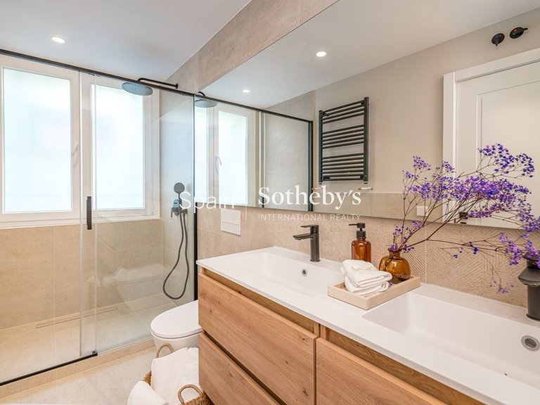 Apartment for Sale in Madrid, Madrid 13