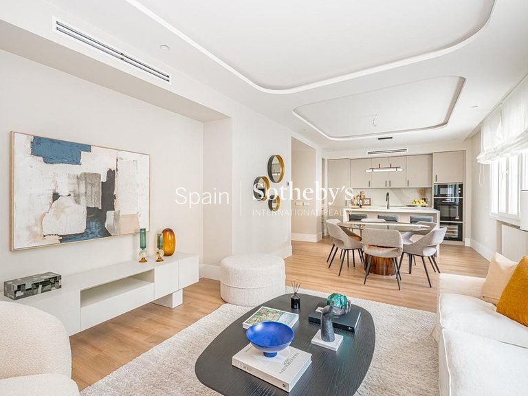 Apartment for Sale in Madrid, Madrid 2