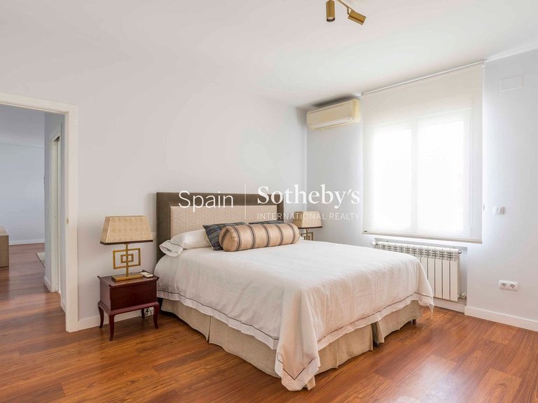 Apartment for Sale in Madrid, Madrid 32