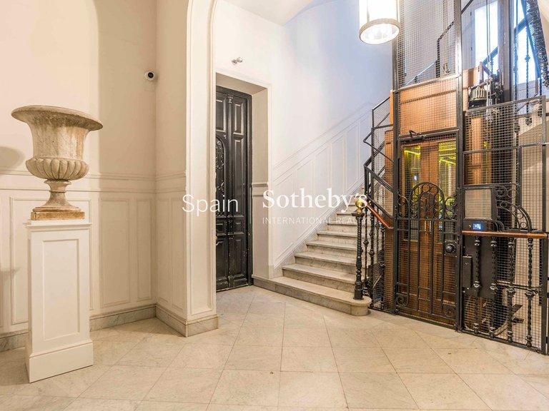 Apartment for Sale in Madrid, Madrid 8