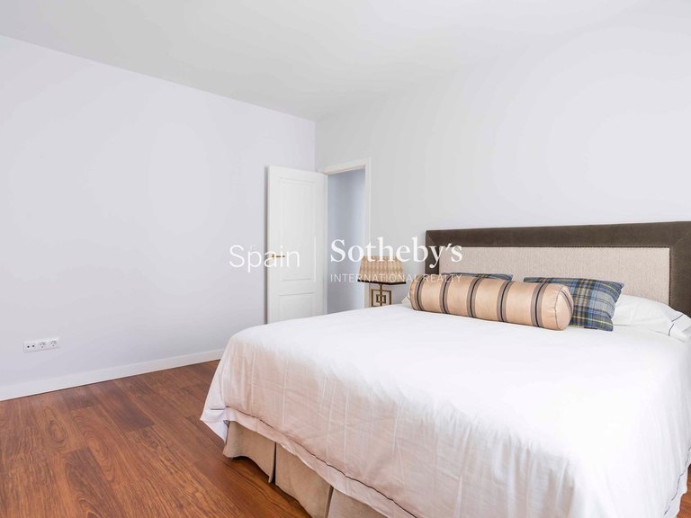 Apartment for Sale in Madrid, Madrid 28