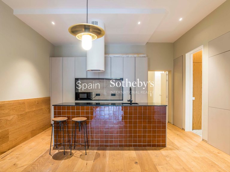 Apartment for Sale in Madrid, Madrid 5