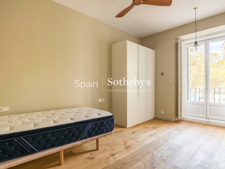 Apartment for Sale in Madrid, Madrid 12