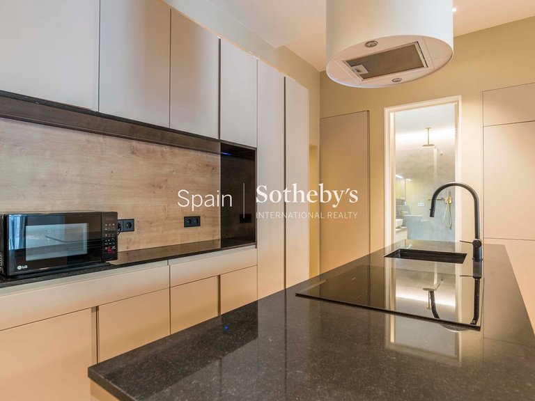 Apartment for Sale in Madrid, Madrid 35