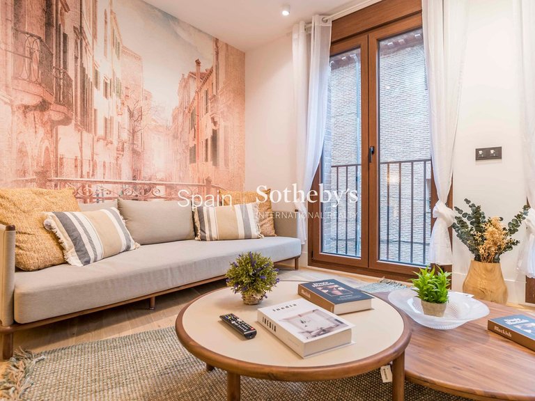 Apartment for Sale in Madrid, Madrid 27