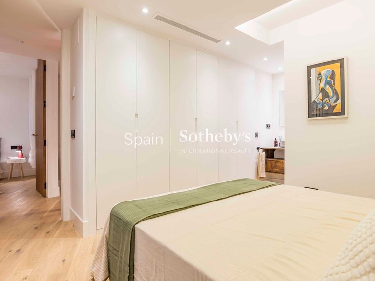 Apartment for Sale in Madrid, Madrid 17