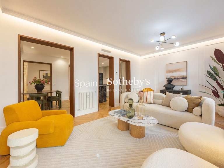 Apartment for Sale in Madrid, Madrid 5
