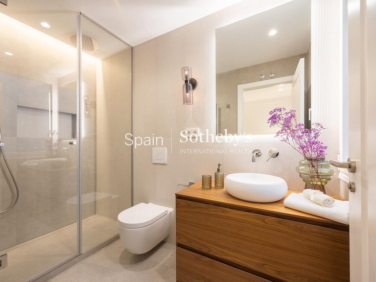 Apartment for Sale in Madrid, Madrid 7