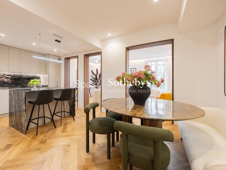 Apartment for Sale in Madrid, Madrid 6