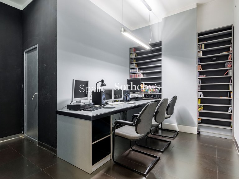 Apartment for Sale in Madrid, Madrid 11