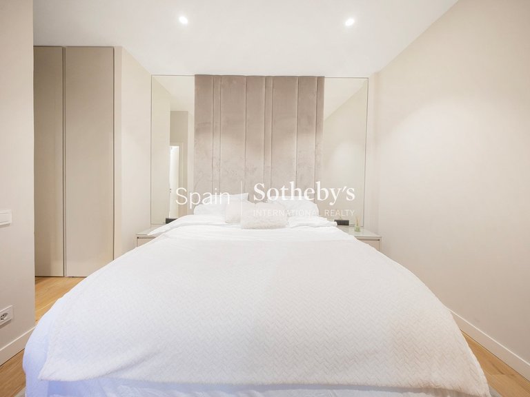 Apartment for Sale in Madrid, Madrid 22