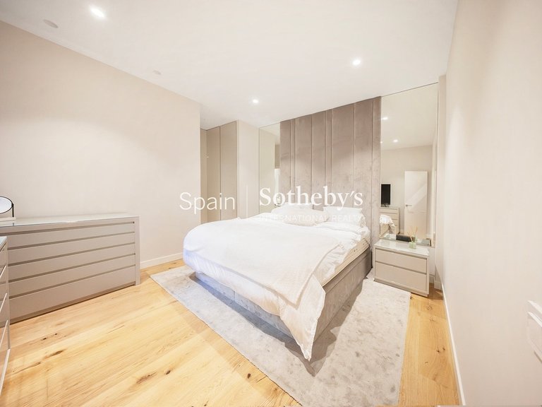 Apartment for Sale in Madrid, Madrid 24