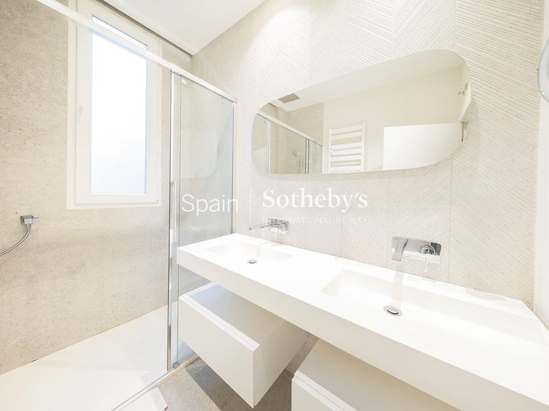 Apartment for Sale in Madrid, Madrid 27