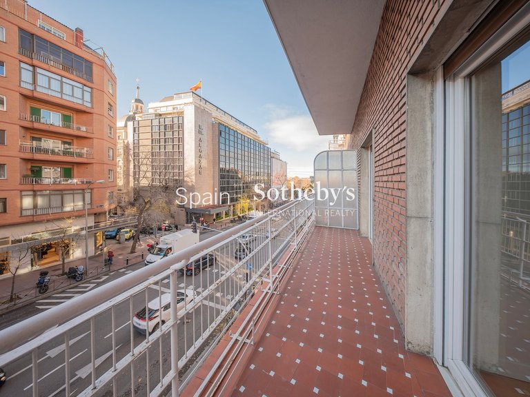Apartment for Sale in Madrid, Madrid 15